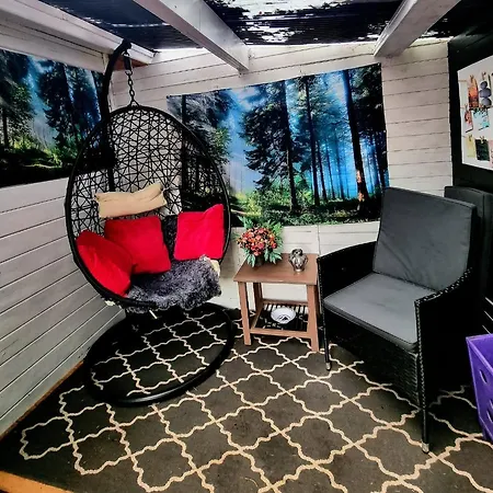 Op Rustig Park In De Chalet Putten