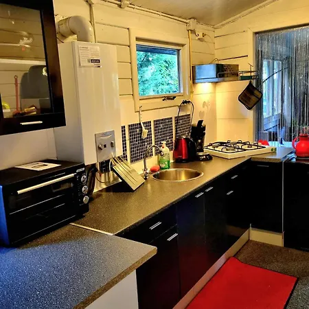 Op Rustig Park In De Chalet