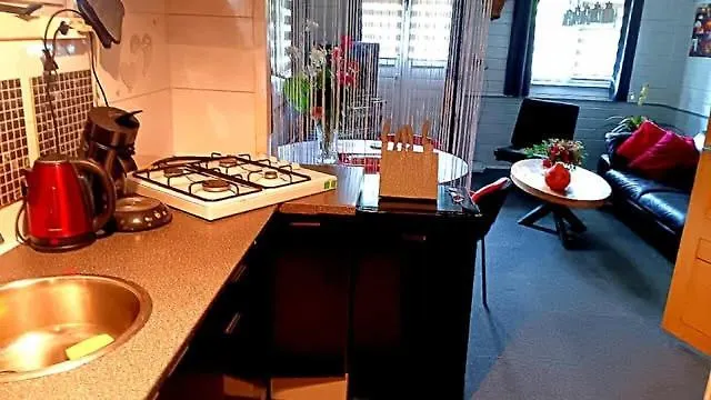 Op Rustig Park In De *